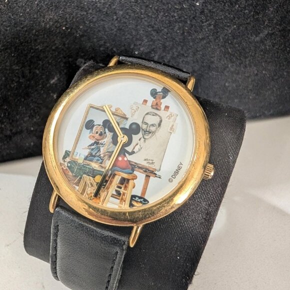 Vintage Disney Watch Mickey Mouse Painting Walt Disney Portrait - Working Watch - Picture 1 of 8